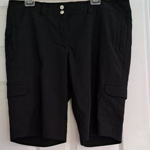 Nike Golf Dri Fit Black Bermuda Shorts Size 16